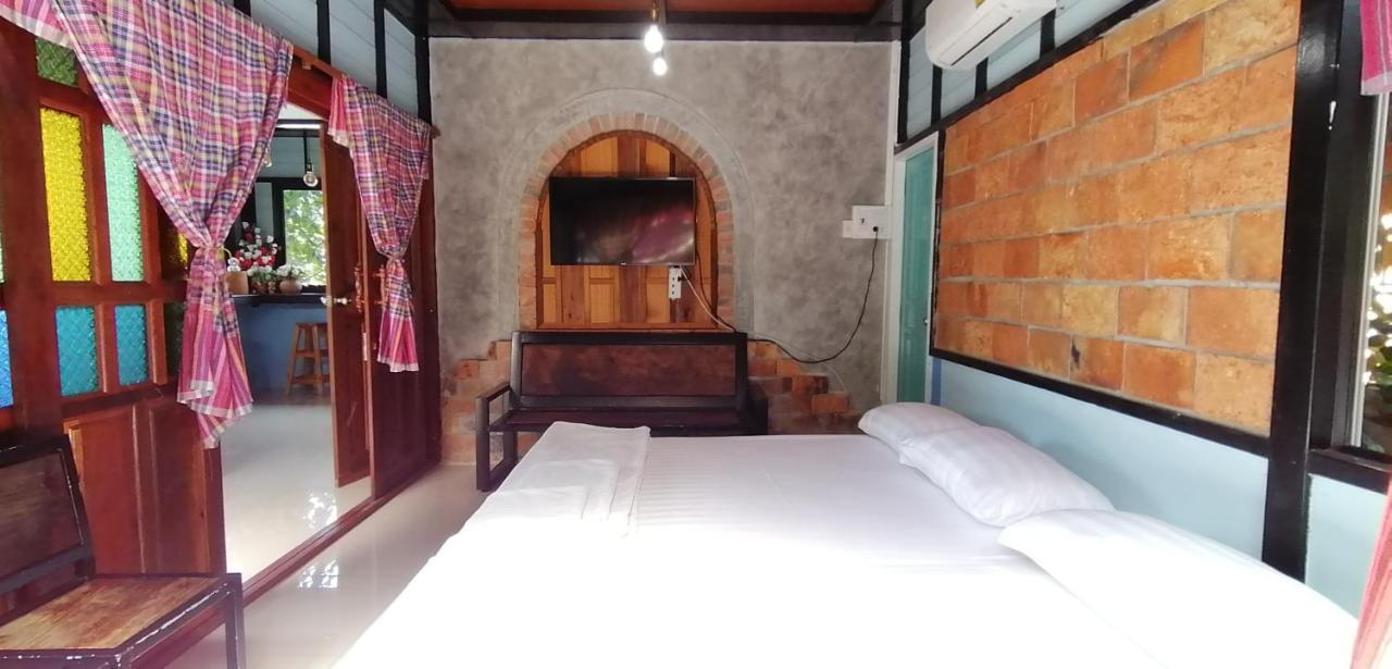 Hostel Sun Smile Ubon Ratchathani Exterior foto