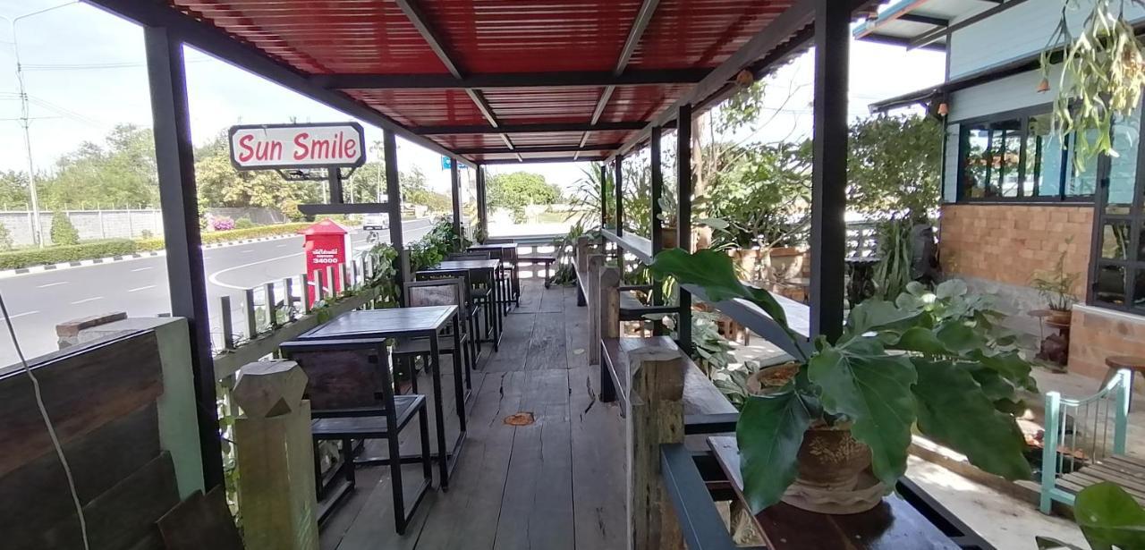 Hostel Sun Smile Ubon Ratchathani Exterior foto