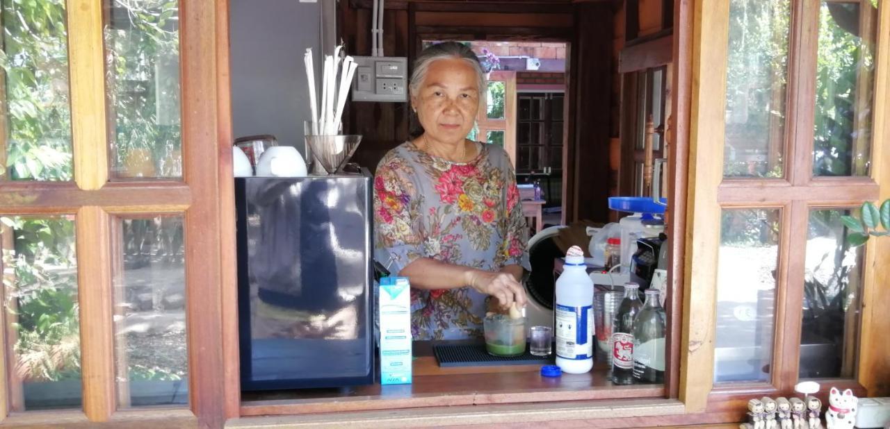 Hostel Sun Smile Ubon Ratchathani Exterior foto