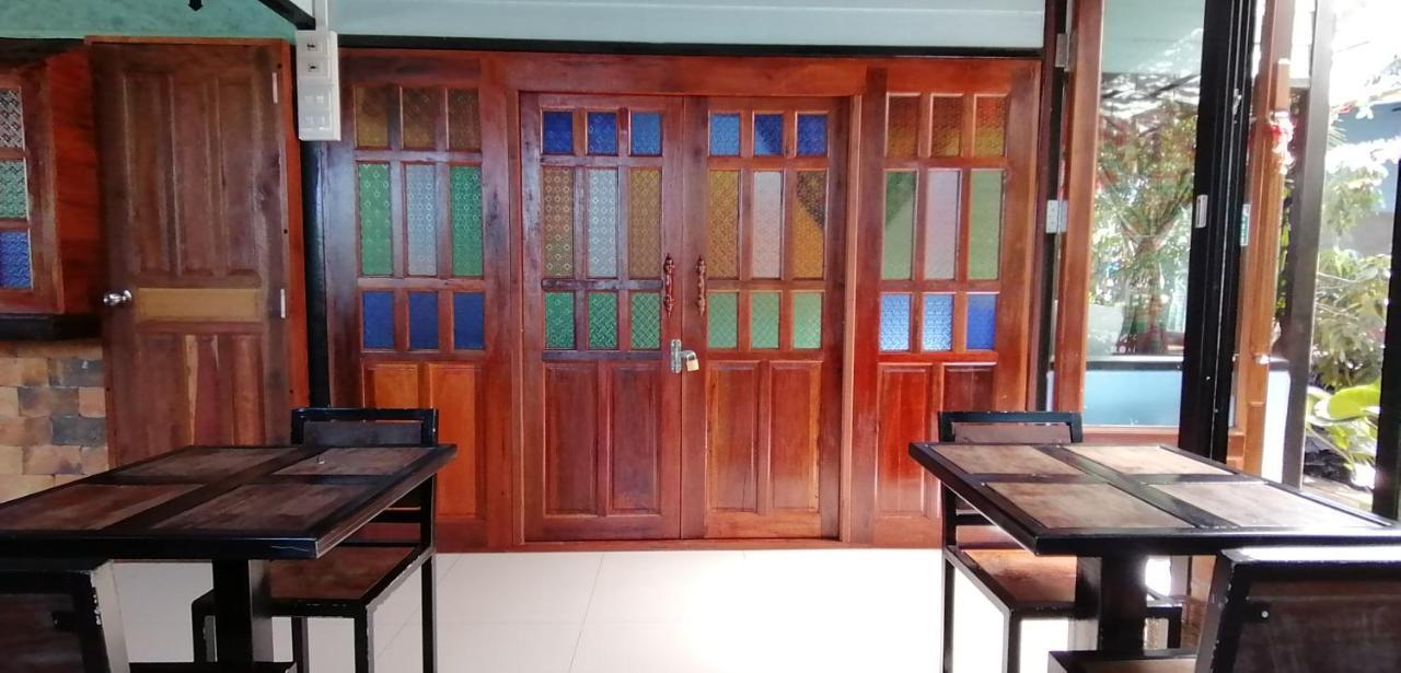 Hostel Sun Smile Ubon Ratchathani Exterior foto