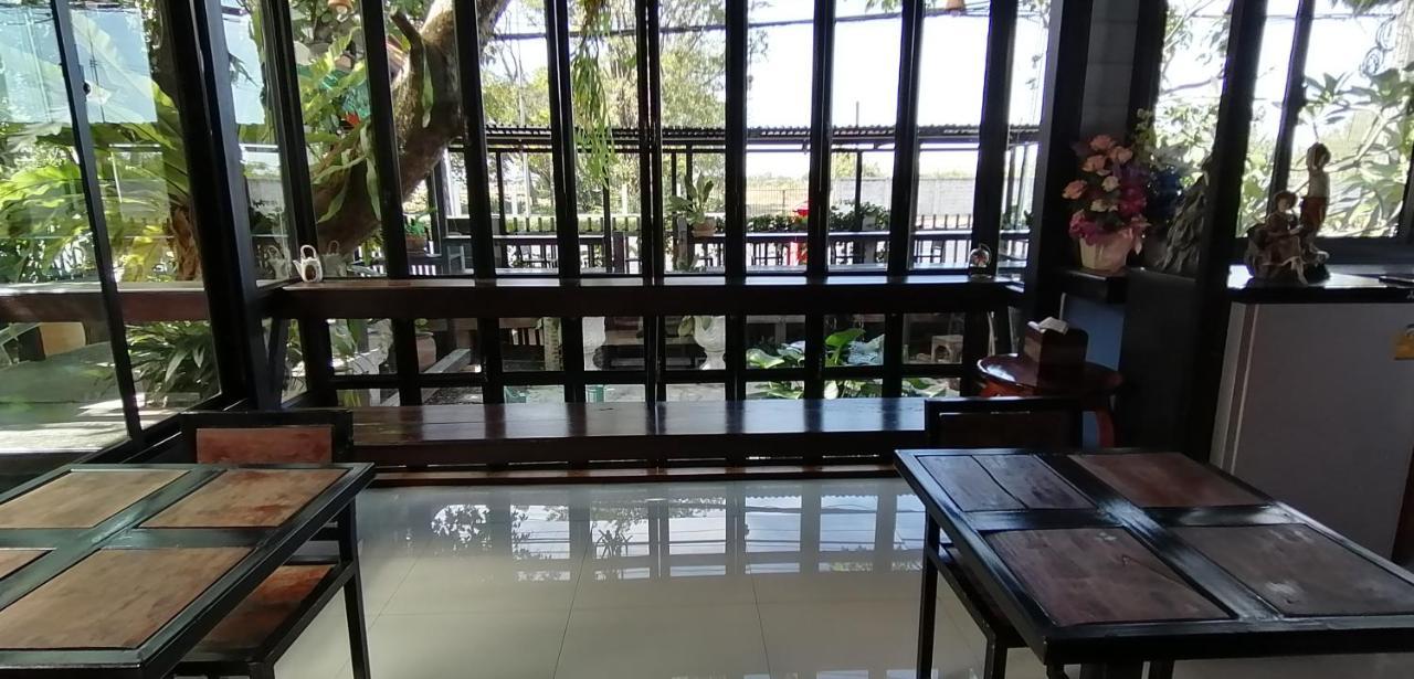 Hostel Sun Smile Ubon Ratchathani Exterior foto