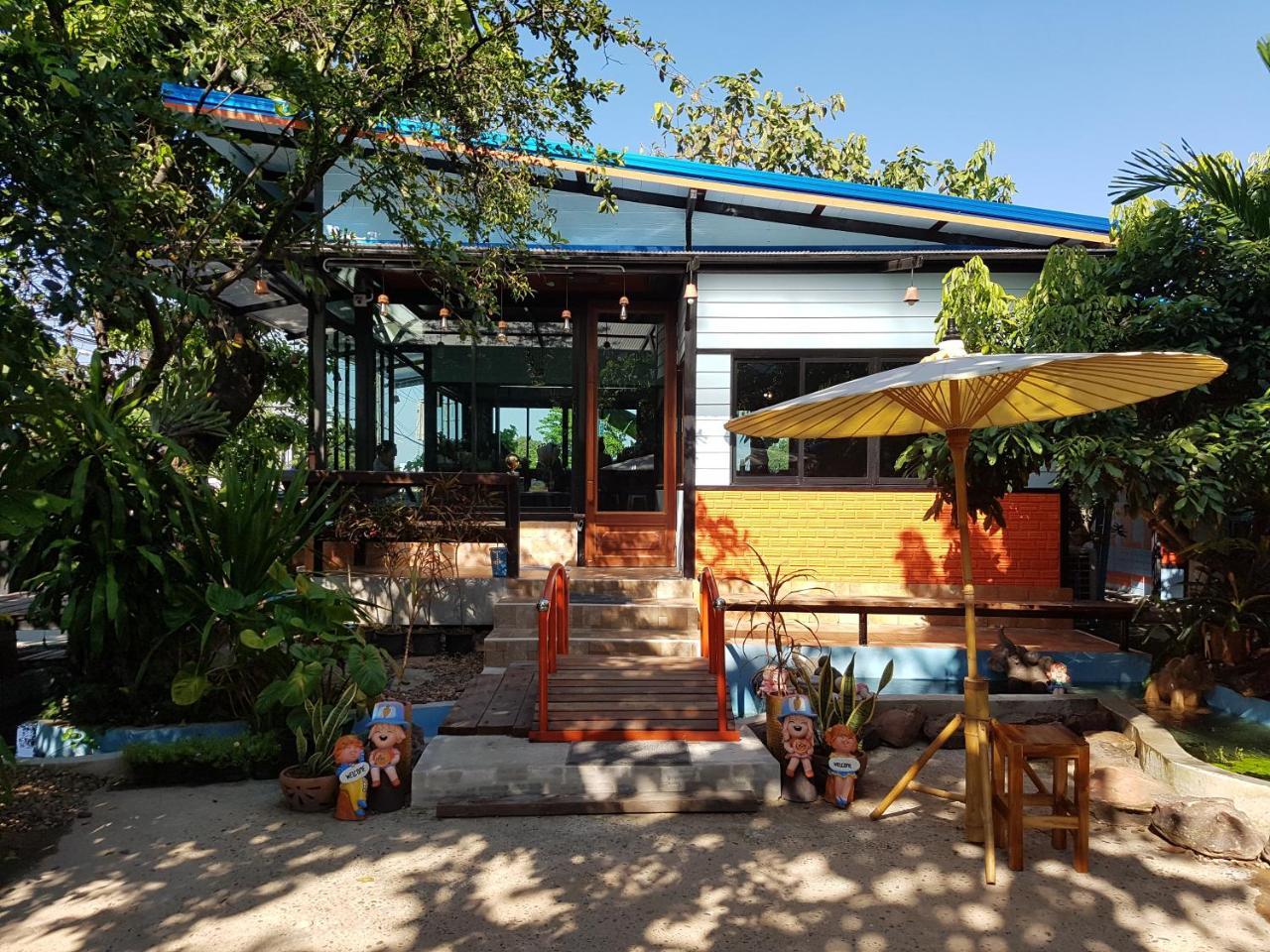 Hostel Sun Smile Ubon Ratchathani Exterior foto