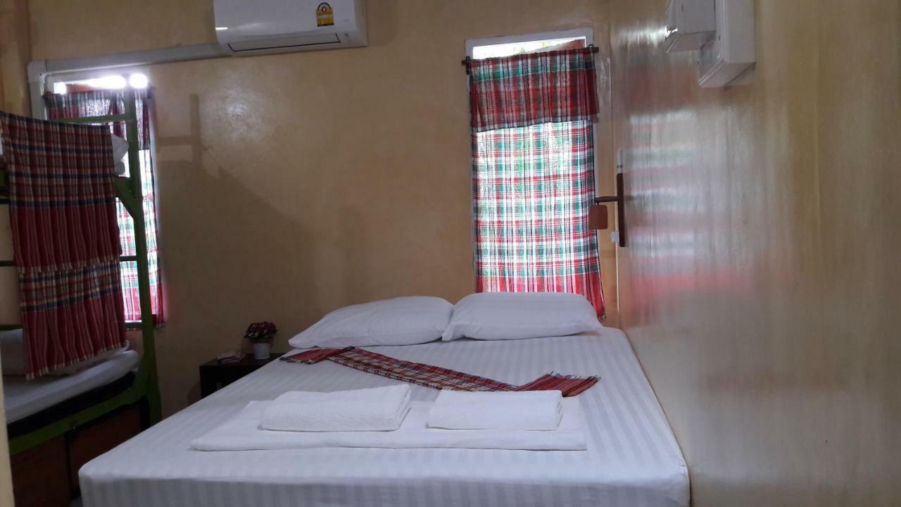 Hostel Sun Smile Ubon Ratchathani Exterior foto