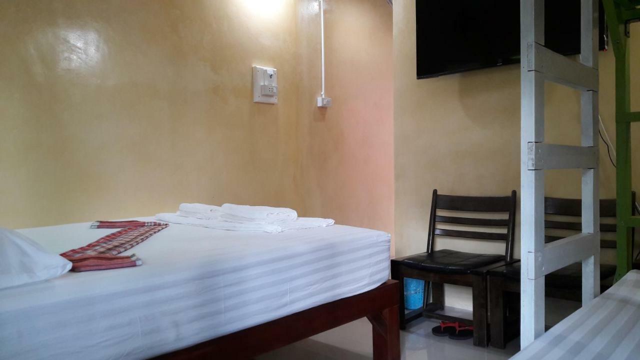Hostel Sun Smile Ubon Ratchathani Exterior foto